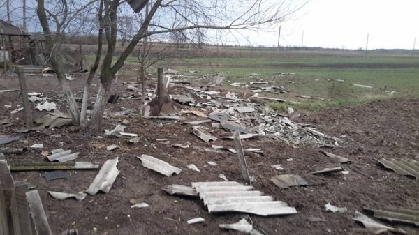 Пошкоджені дахи та паркани: на Волині пройшов смерч. ФОТО