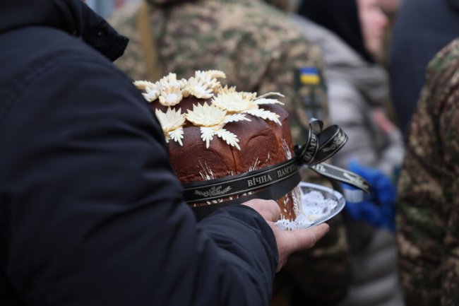 Луцька громада попрощалася з двома Героями - Вадимом Радюком та Романом Сокольським