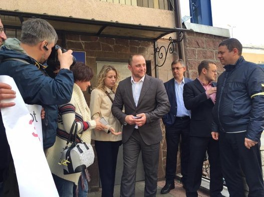 Олексій Момот був звільнений з-під варти під заставу. ФОТО. ВІДЕО