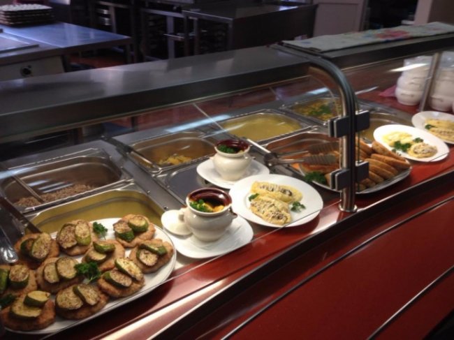 Їдальня Верховної Ради: чим харчуються нардепи. ФОТО