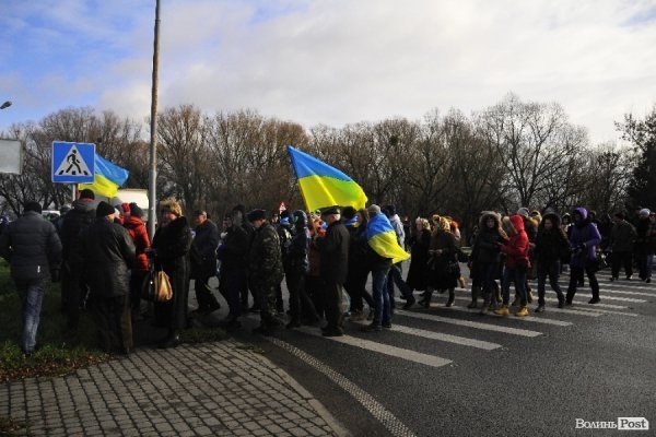 Євроланцюг за 50 кілометрів від Луцька. ФОТО. ВІДЕО