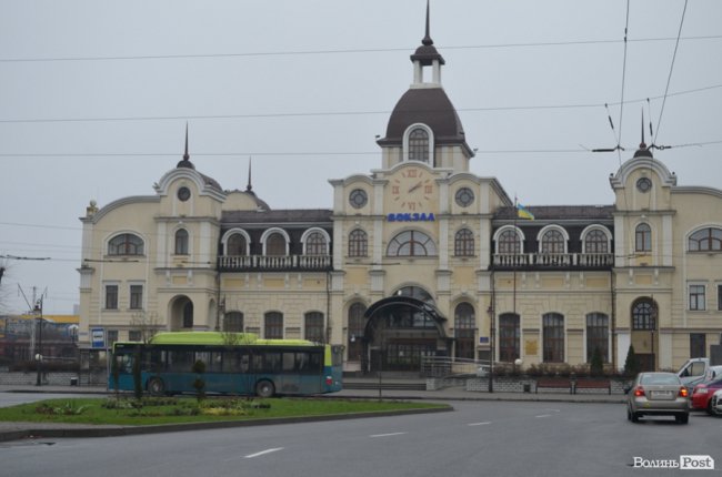  Ще три еко-автобуси курсуватимуть Луцьком від завтра, 15 грудня. ФОТО