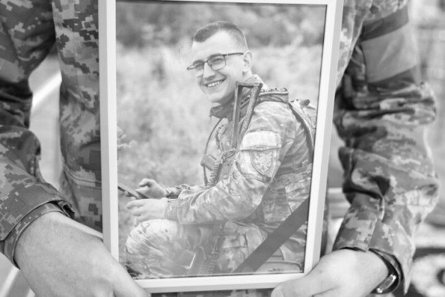 Луцька громада попрощалася з двома захисниками України – Петром Нестеренком та Максимом Базиляном