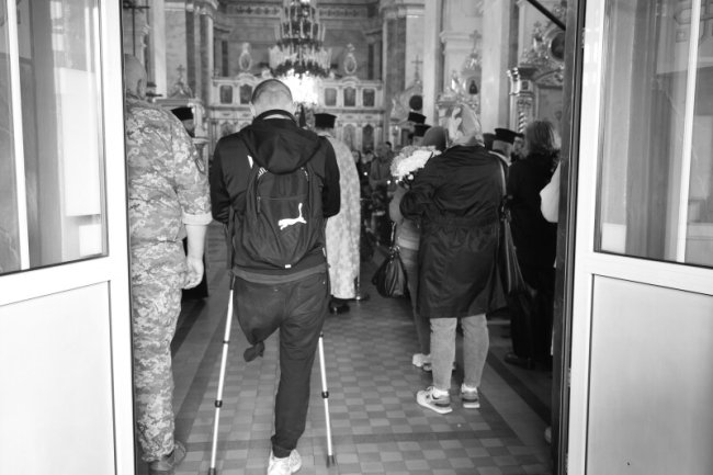 Луцька громада попрощалася з двома захисниками України – Петром Нестеренком та Максимом Базиляном