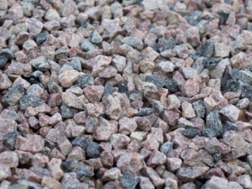 «Луцькводоканал» витратив майже 200 тисяч на щебінь