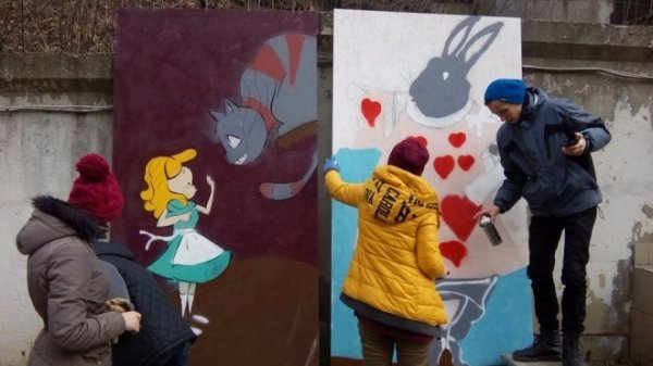 Луцькі художники оздобили стіни лікарні графіті. ФОТО