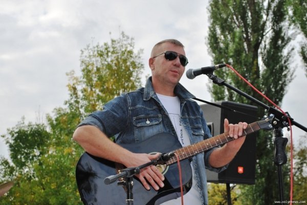 Як у Луцьку під авторські пісні їли кашу. ФОТО