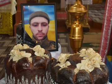 На Волині попрощалися з 25-річним Героєм Русланом Литвинчуком