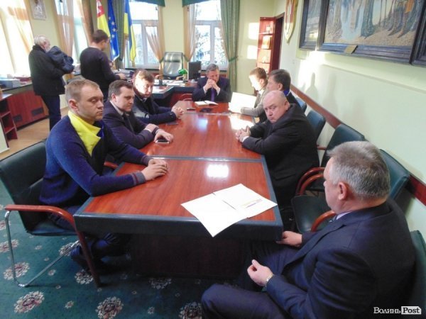 Луцький Майдан просить мера допомогти легалізувати Самооборону