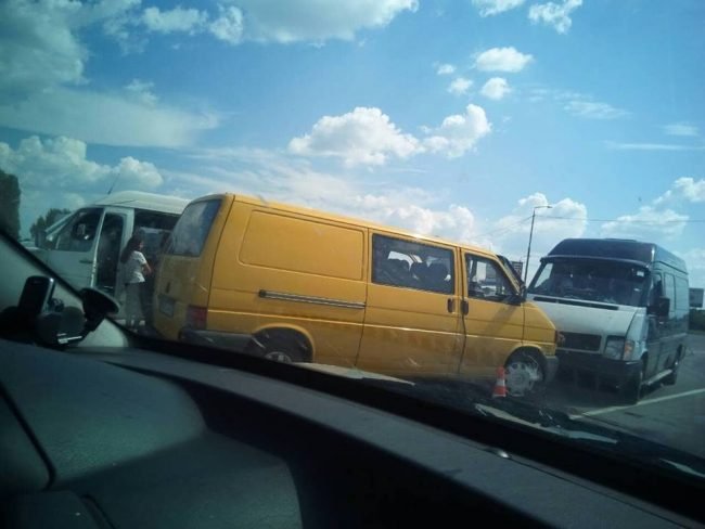 У Ковелі зіткнулися мінівен та бус. ФОТО