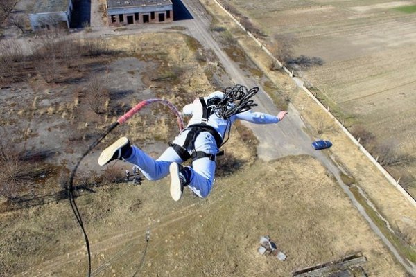 Як у Луцьку «літали» джампери. ФОТО