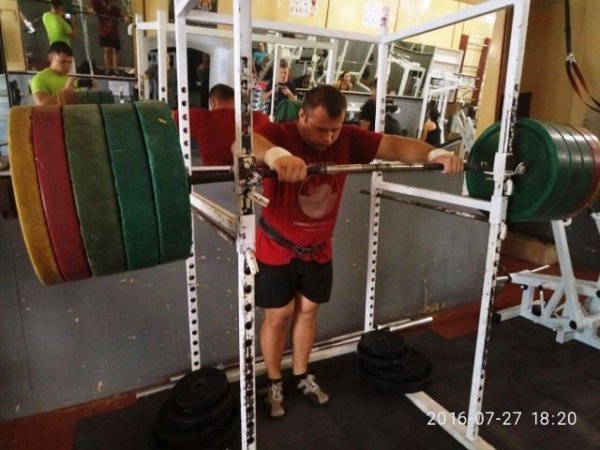 Найсильніші в світі пауерліфтери живуть у Іваничах. ФОТО