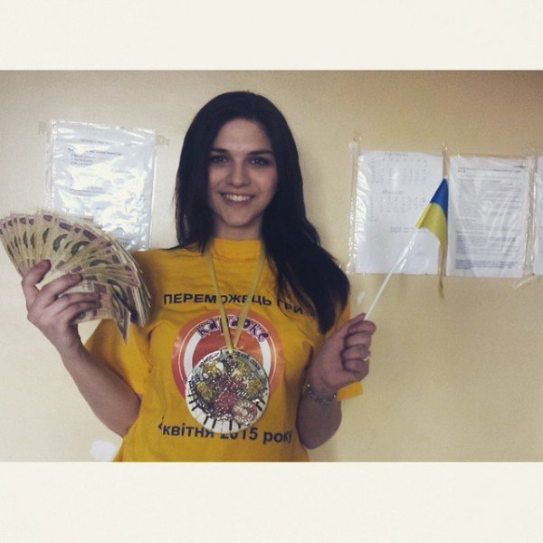 Лучанка  перемогла у народному вокальному шоу «Караоке на Майдані». ВІДЕО