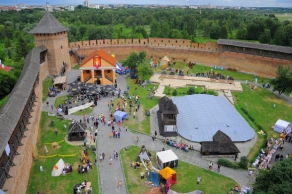 Луцький фотограф вперше для себе «відкрив» вежу міста. ФОТО