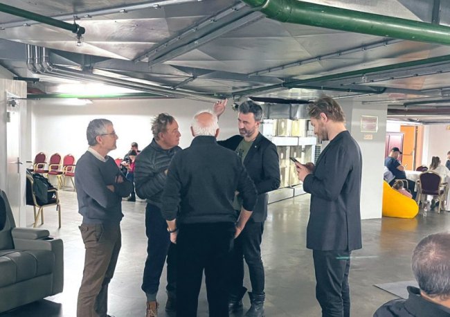 ТОП-чиновник ЄС просидів увесь ранок у київському укритті