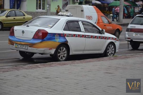 Патріотичні авто Луцька. ФОТО