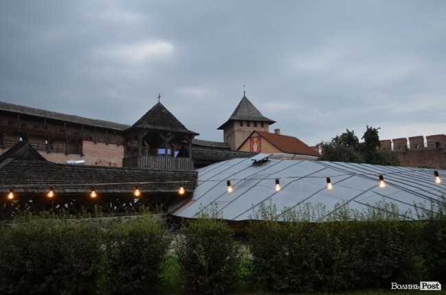 Злива і витончена музика: перший день фестивалю джазу у Луцьку. ФОТО