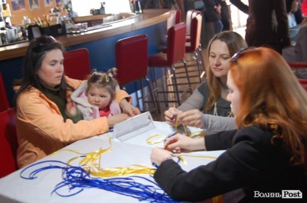 У Луцьку почали готувати подарунки до Великодня. ФОТО