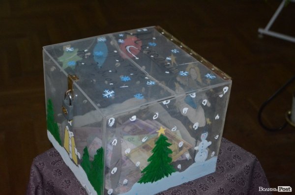 Як у Луцьку творять добро на Фабриці Святого Миколая. ФОТО