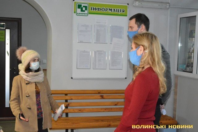 На Волині вагітну сироту поселили у хату-розвалюху, яка не придатна для проживання. ФОТО