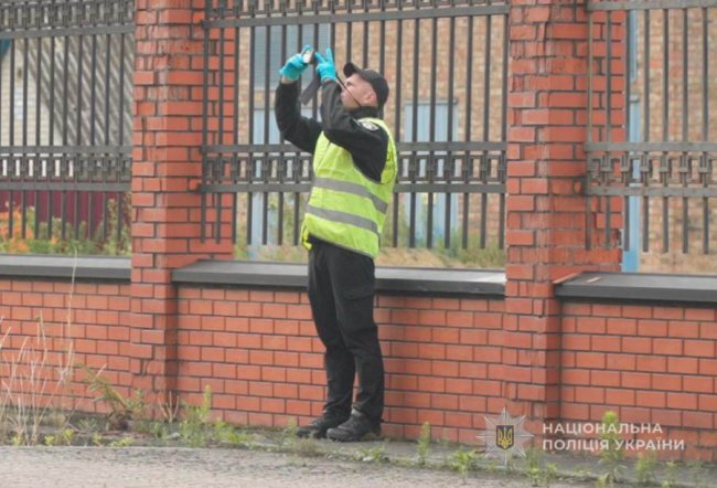 У Луцьку поліцейські працюють на місцях обстрілу. ФОТО