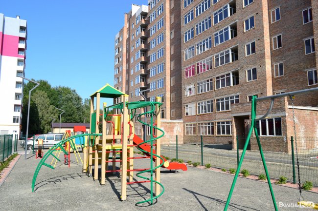 Фотозвіт із будівництва найяскравішого житлового комплексу Луцька*