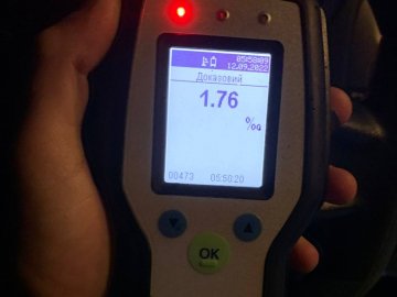 У Луцьку зранку зупинили п'яного водія. ФОТО