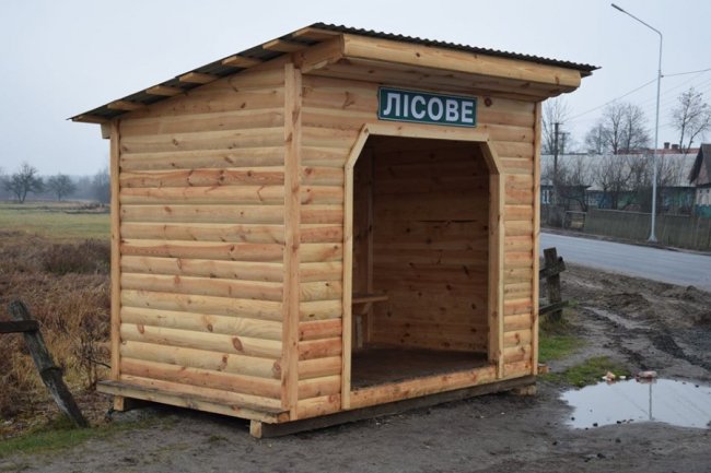 У Маневицькому районі встановили нові зупинки