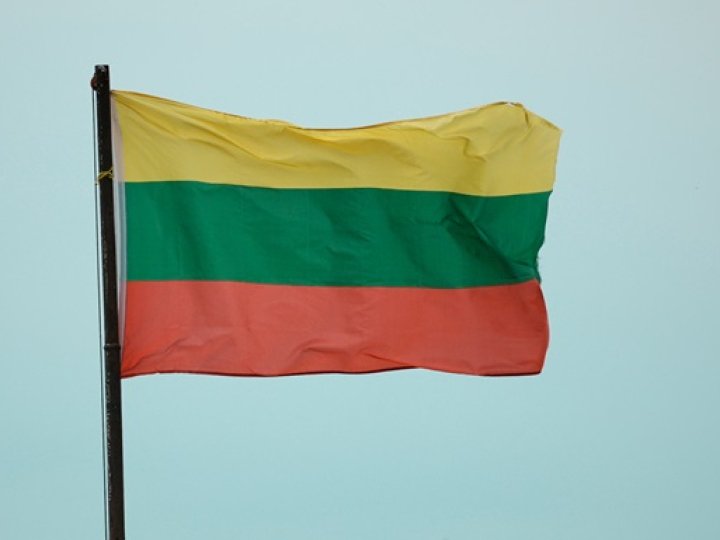 Росіянам і білорусам можуть заборонити купувати житло в Литві
