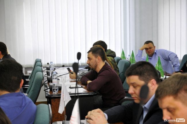 «Переворот» у Луцькій міськраді: 37 фотомиттєвостей