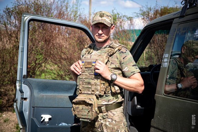 «Фари вимикаємо і надіємося на свою інтуїцію», – воїн-водій з Волині про роботу на фронті. ФОТО, ВІДЕО