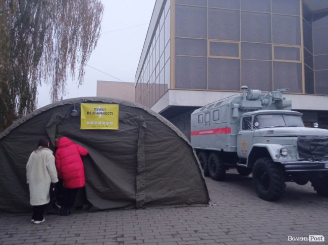 Луцьк – без світла: як у центрі працює «пункт незламності». ФОТО