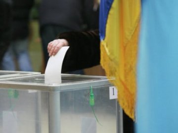 Регіонали повідомляють про фальсифікації з боку опозиції у Нововолинську
