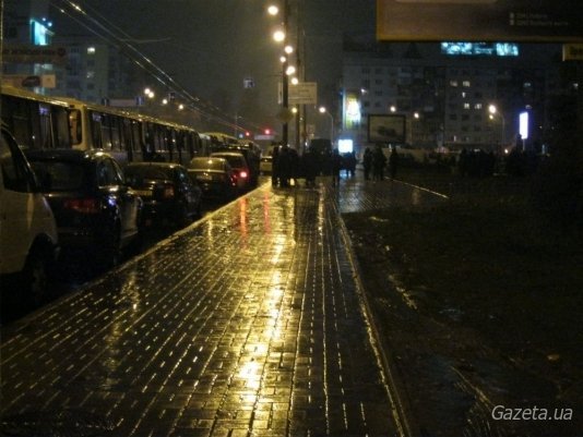 «Майдан-2012» під ЦВК простояв ніч. ФОТО