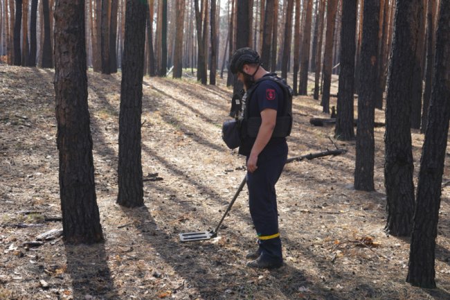 Волинські сапери продовжують розміновувати  території Донеччини