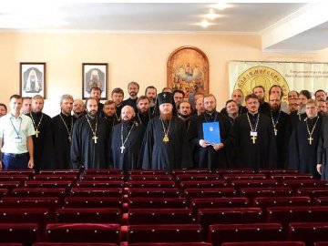 Волинські священики вчилися допомагати долати алкоголізм