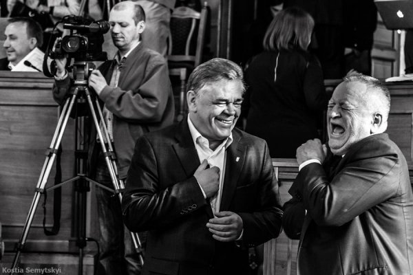 Нардеп Анатолій Вітів і екс-губернатор Волині Борис Клімчук. Фото Костянтина Семицького