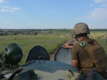 Під вигуки «Слава Україні!» військові звільнили село на Донбасі. ВІДЕО