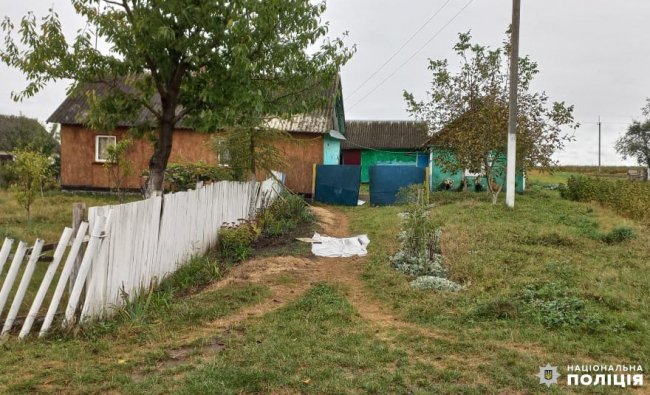 На Рівненщині чоловік убив сокирою матір. ФОТО