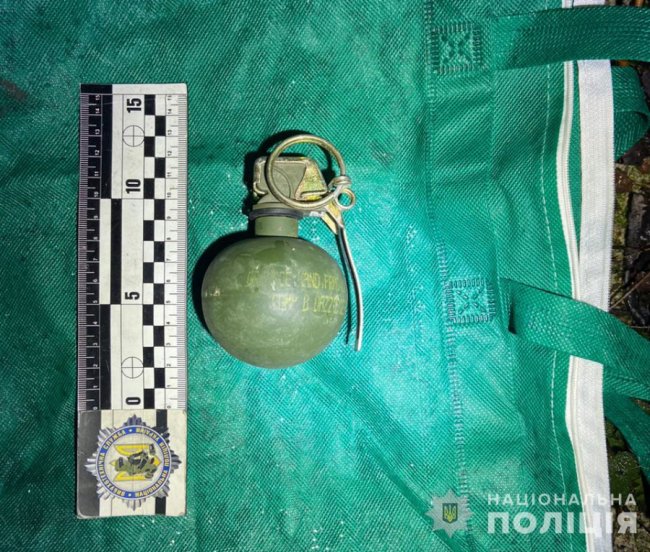 На Волині  у двох чоловіків виявили гранату та набої 