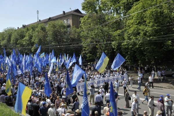 У Києві розпочався марш «антифашистів». ФОТО