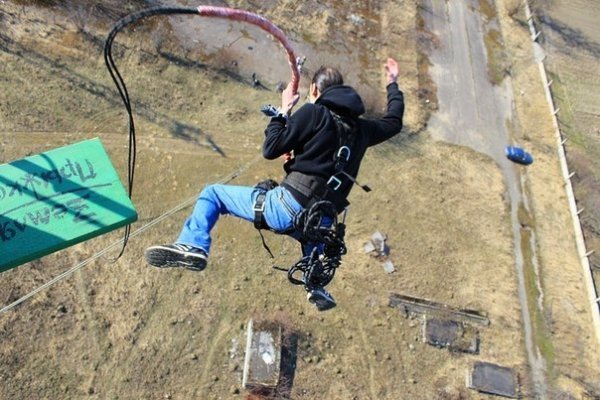 Як у Луцьку «літали» джампери. ФОТО
