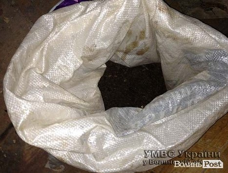 На Волині затримали чоловіка, який «бадяжив» наркотики. ФОТО
