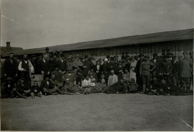 Зимові панорами Волині на столітніх фото