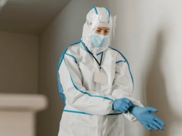 768 хворих і 4 летальні випадки: коронавірус на Волині