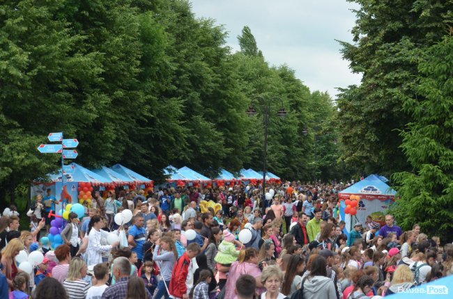 Свято морозива в Луцьку: як це було. ФОТО