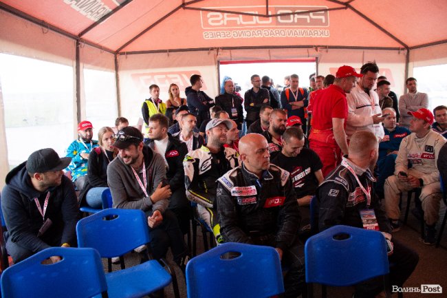 У Луцьку відбулися видовищні авто- і мотогонки. ФОТОРЕПОРТАЖ