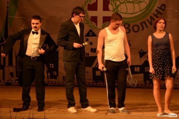 «Горохівський весільний лімузин, щоб розвернутися, їде в Луцьк», ‒ кавеенщики. ФОТО