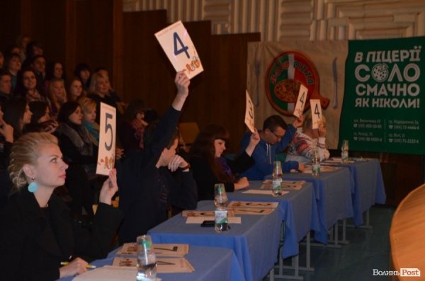 «Горохівський весільний лімузин, щоб розвернутися, їде в Луцьк», ‒ кавеенщики. ФОТО