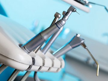 У Києві жінка померла на прийомі в стоматолога